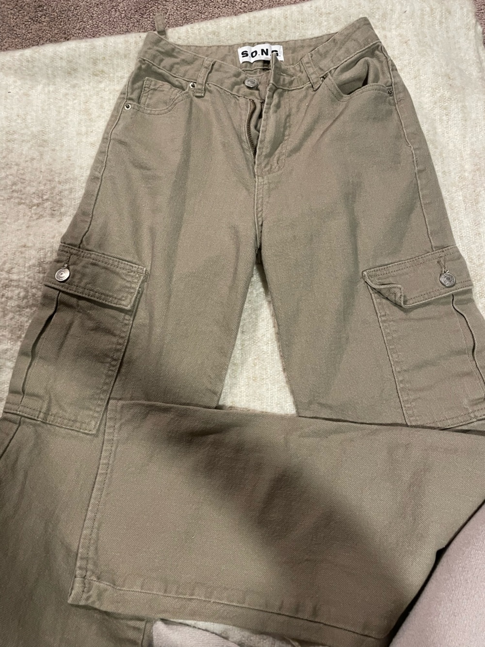 Women's Olive Cargo Trousers with Utility Pockets
